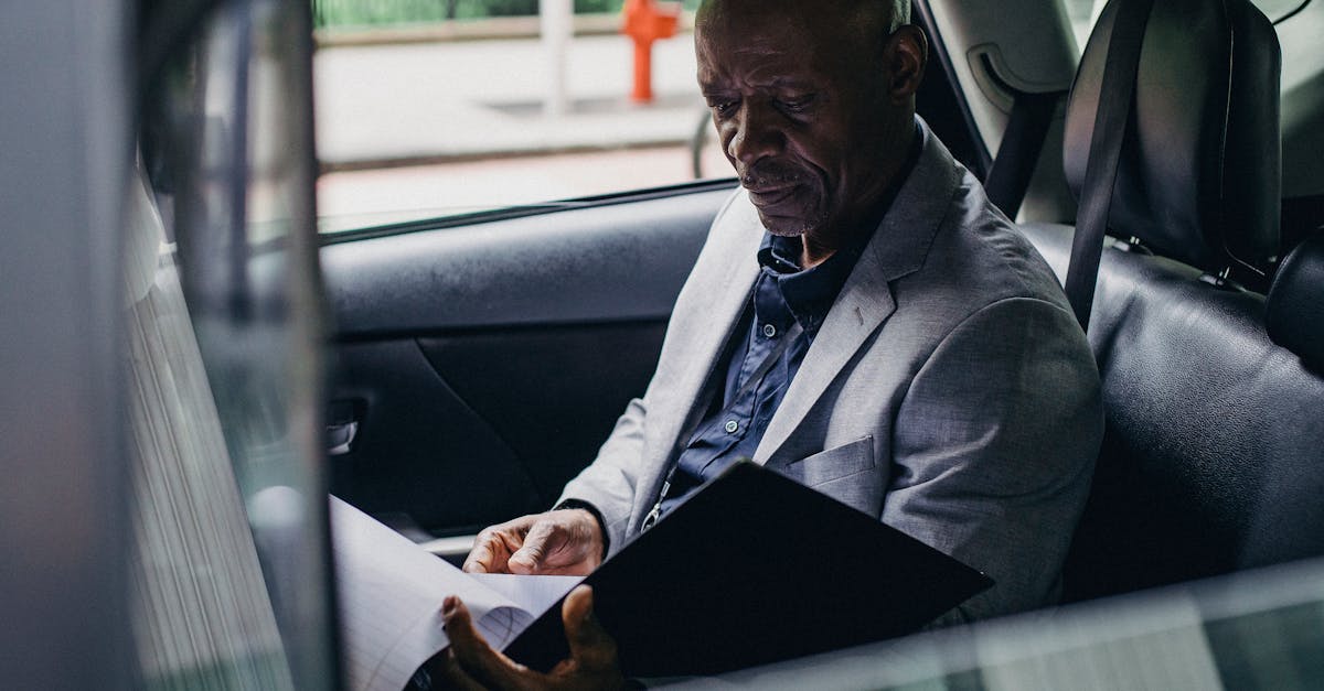 découvrez notre guide complet sur le contrat d'assurance automobile : conditions, garanties, et conseils pour bien choisir votre assurance auto et protéger votre véhicule en toute sérénité.