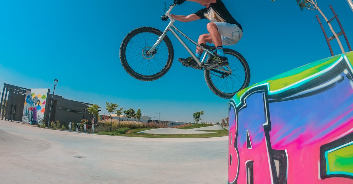 découvrez les prix des dirt bikes et trouvez le modèle qui vous convient. comparez les offres, explorez les différentes gammes et offrez-vous une expérience de conduite inégalée sur tous types de terrains.