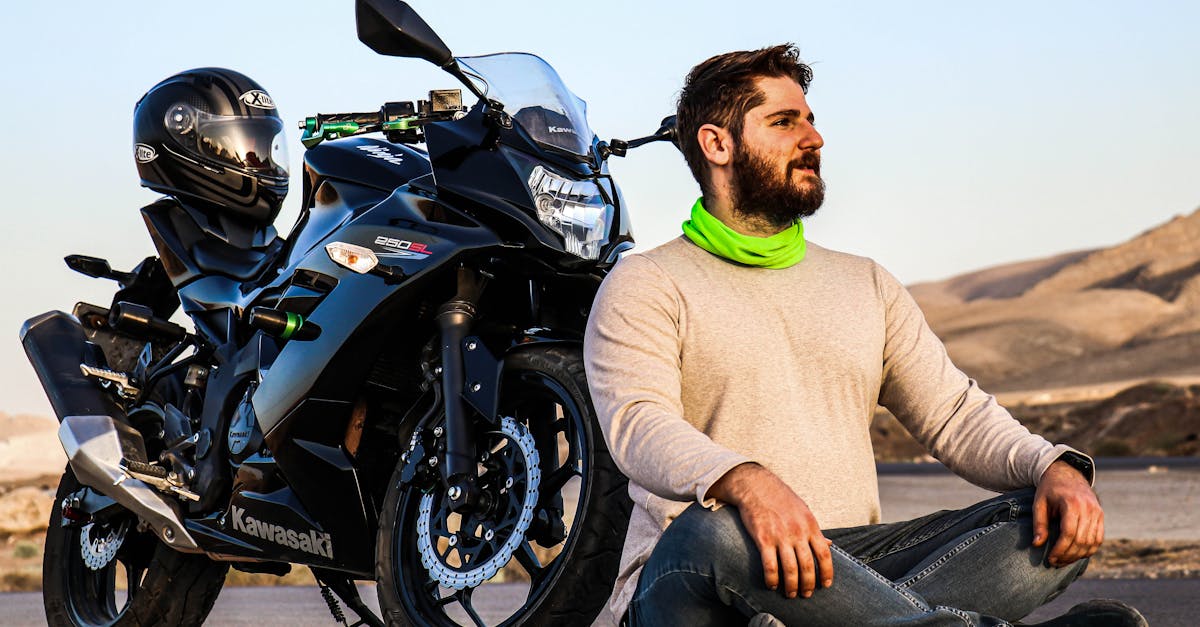 découvrez la kawasaki 50cc, une moto agile et dynamique parfaite pour les débutants et les passionnés de sensations fortes. idéale pour la ville, elle allie performance et maniabilité, offrant une expérience de conduite inégalée. explorez le monde des deux-roues avec style et confort grâce à cette petite cylindrée.