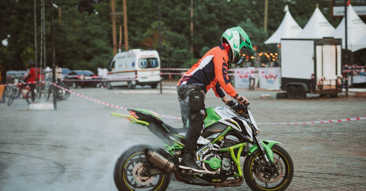 découvrez notre guide complet sur l'assurance moto avec franchise. apprenez à choisir la meilleure option pour protéger votre moto tout en optimisant vos coûts. comparez les offres et trouvez l'assurance adaptée à vos besoins.