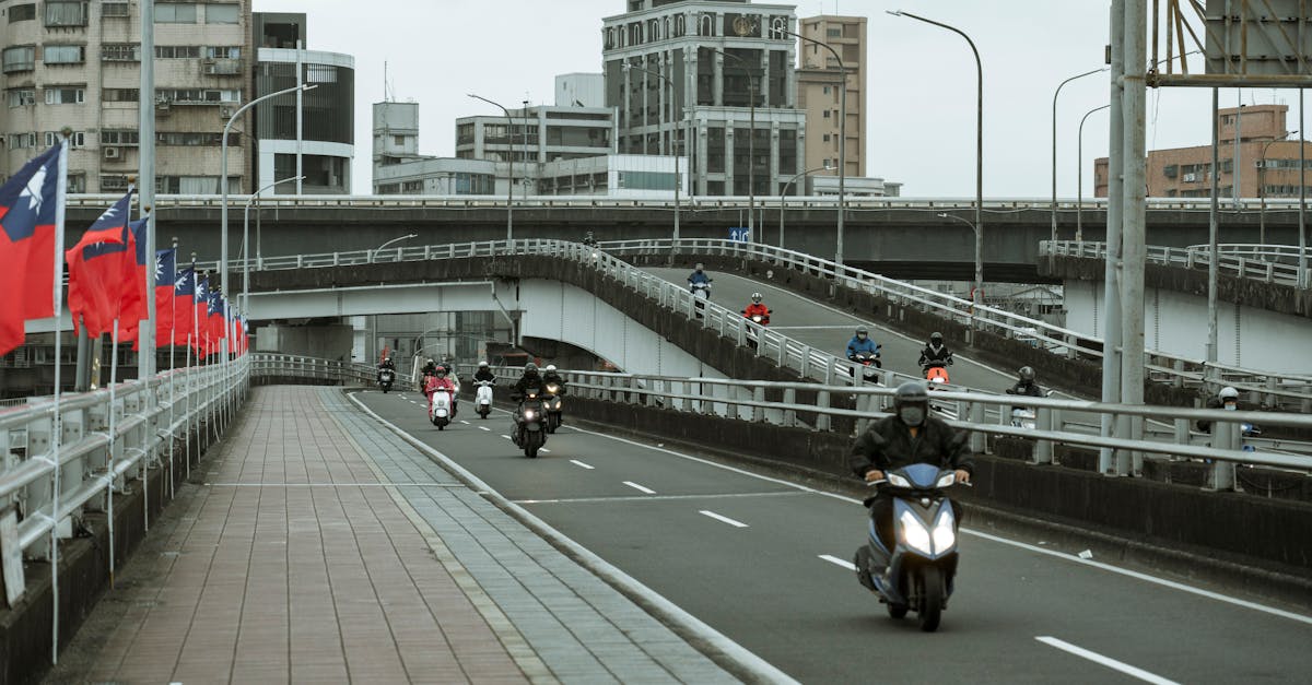 découvrez les prix des scooters mp3 et trouvez le modèle qui vous convient le mieux. comparez les offres et profitez des meilleures promotions pour rouler en toute liberté.