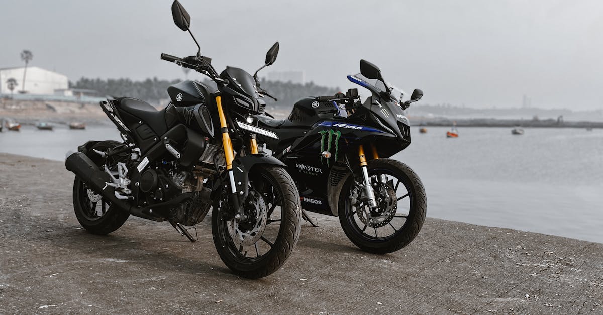 découvrez le yamaha tmax, le scooter sportif emblématique qui allie performance, confort et style. idéal pour la ville comme pour les longues balades, le tmax offre une expérience de conduite incomparable grâce à son moteur puissant et son design moderne. parfait pour ceux qui cherchent à allier praticité et sensations.