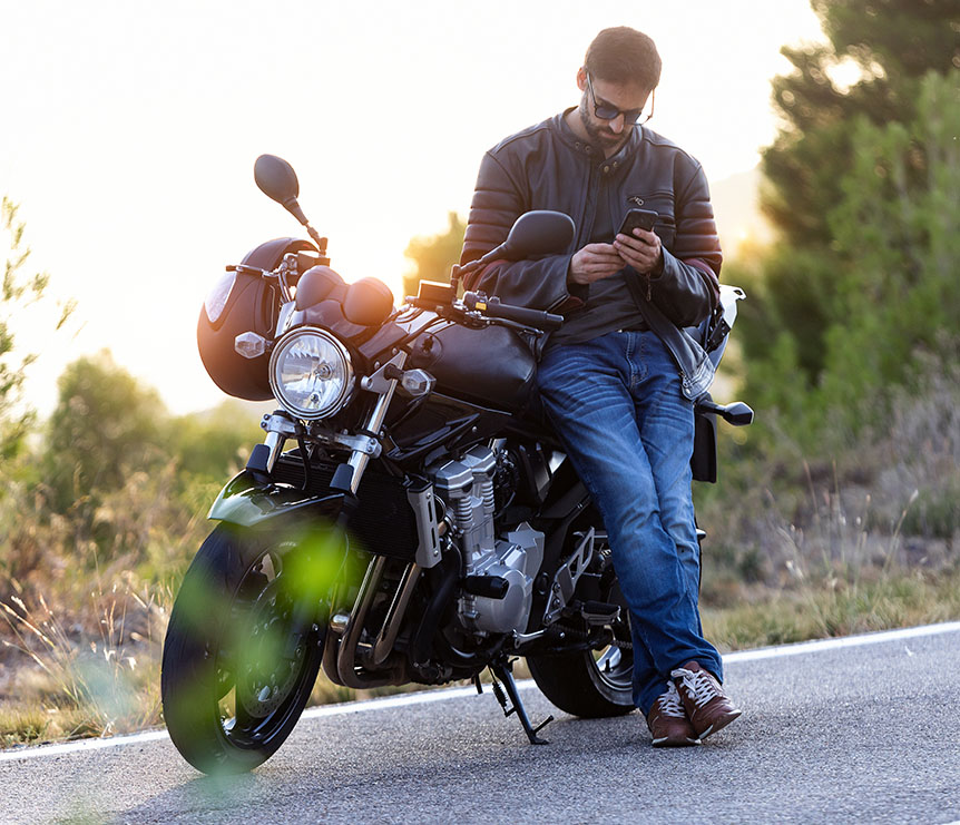 obtenez une simulation personnalisée de votre assurance moto avec axa. comparez les options, découvrez les garanties adaptées à vos besoins et assurez votre véhicule en toute sérénité.