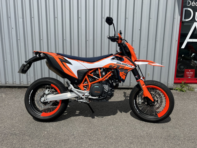 découvrez smc assurance moto, votre partenaire fiable pour protéger votre moto avec des offres sur mesure et des garanties adaptées. profitez d'une couverture complète et d'un service client dévoué pour rouler l'esprit tranquille.