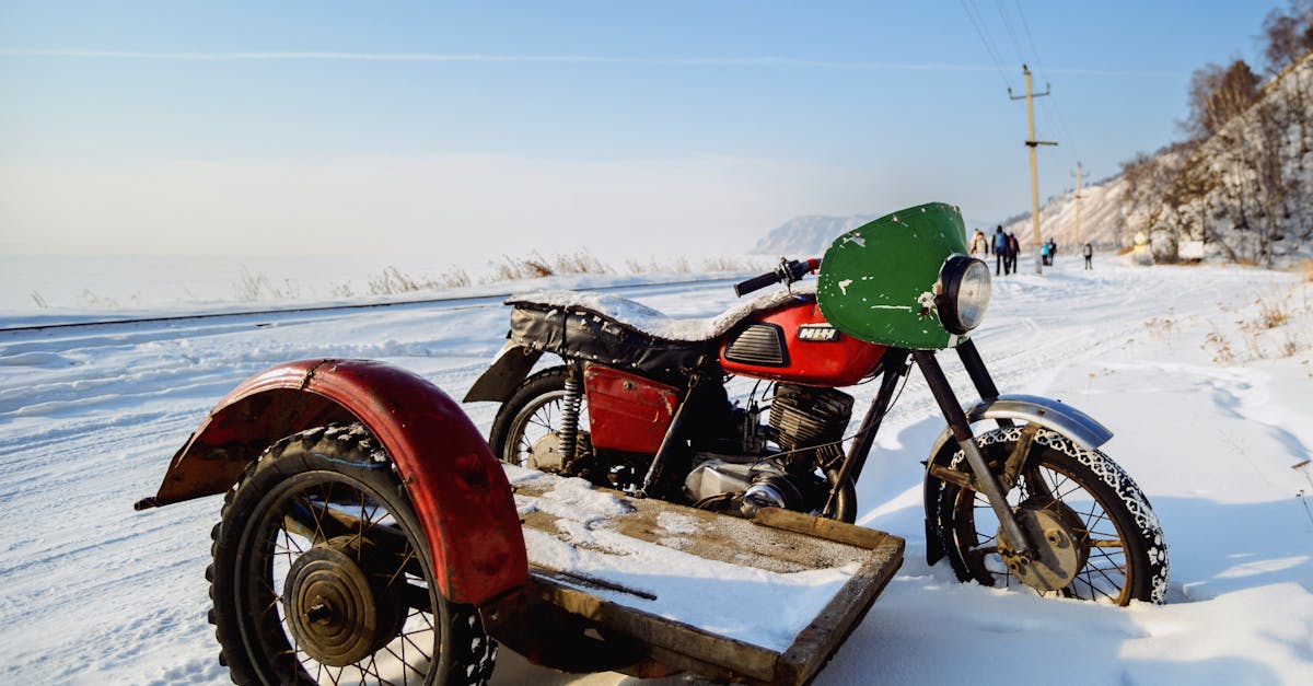 protégez votre passion pour les motos anciennes avec une assurance sur mesure. découvrez des couvertures adaptées pour les collectionneurs et les amateurs de vintage, garantissant la sécurité de votre bien roulant.