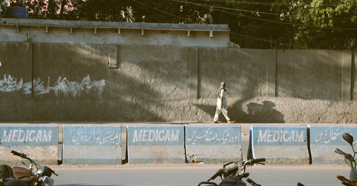 découvrez nos options d'assurance moto adaptées à vos besoins. protégez votre véhicule avec des garanties flexibles et un service client dédié. obtenez un devis rapide et comparez les meilleures offres d'assurance moto pour rouler en toute sérénité.