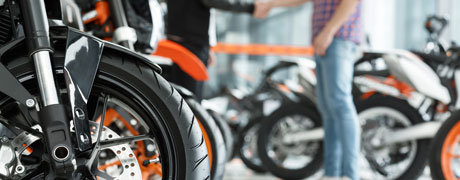 découvrez nos tarifs compétitifs pour l'assurance moto adaptés à tous les types de conducteurs. protégez votre deux-roues avec une couverture complète tout en bénéficiant d'offres personnalisées et d'un service client réactif.