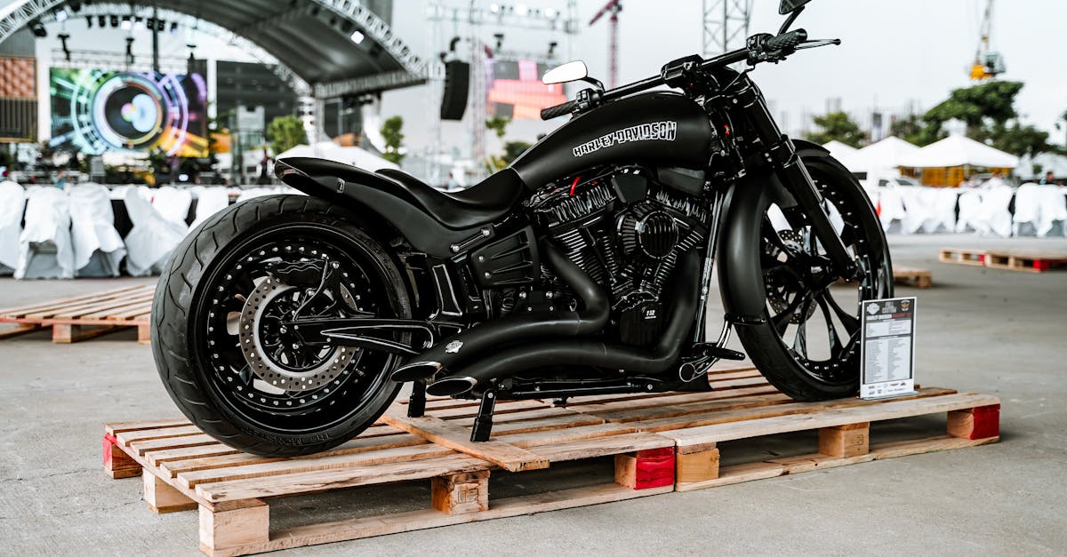 protégez votre moto avec notre assurance spécialisée. bénéficiez de garanties adaptées à vos besoins et d'un service client réactif. comparez les offres pour trouver la meilleure couverture au meilleur prix.